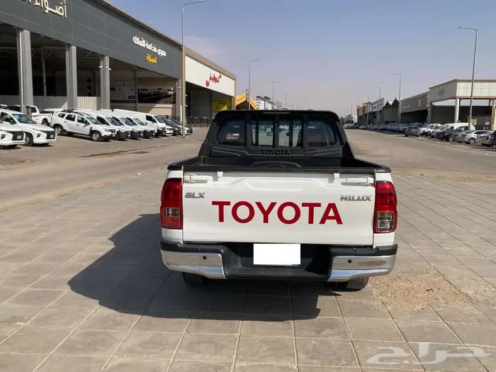 تويوتا هايلوكس GLXبدون دبل 2018 3