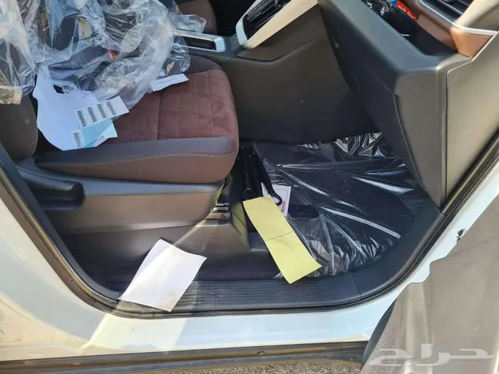 تويوتا انوفا GL هايبرد 2026 11