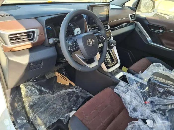 تويوتا انوفا GL هايبرد 2026 5