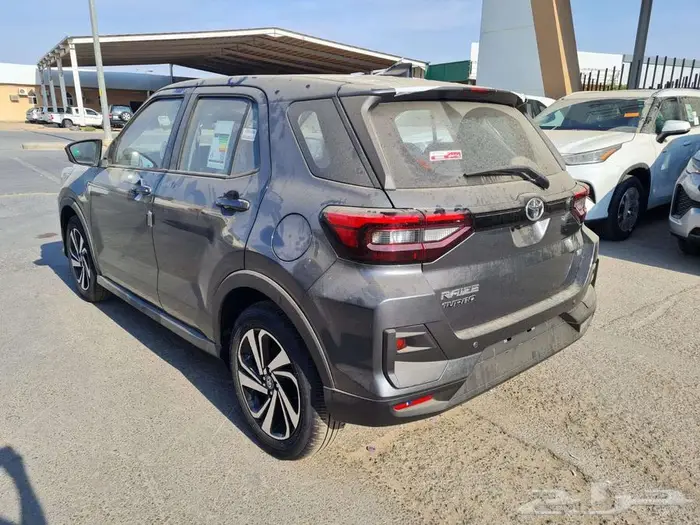 تويوتا رايز الفئه ليمتد الموديل 2026 15