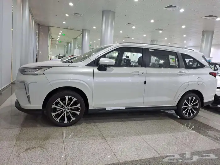 تويوتا فيلوز GLX موديل 2025 2