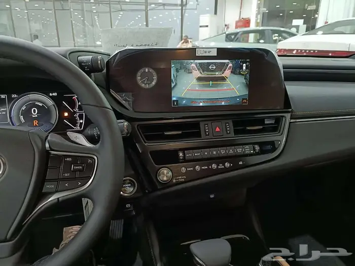 ليكزس - ES 300 H - 2025 - هايبرد - سعودي - اقل الاسعار 5