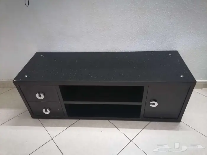 دولاب خشبي بني بسطح زجاجي 0