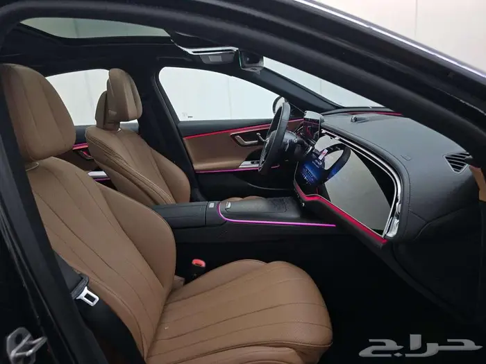 E كلاس اعلى المواصفات 3 شاشات 2025 11