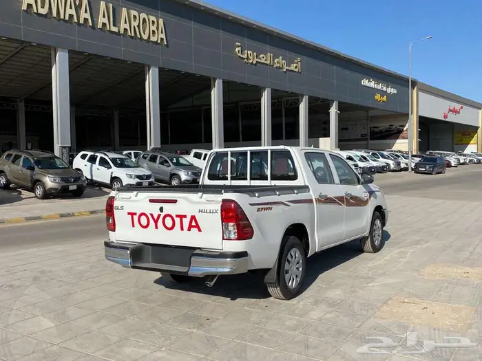 تويوتا هايلوكس فل كامل بنزين تماتيك 2025 كاش - اقساط 3