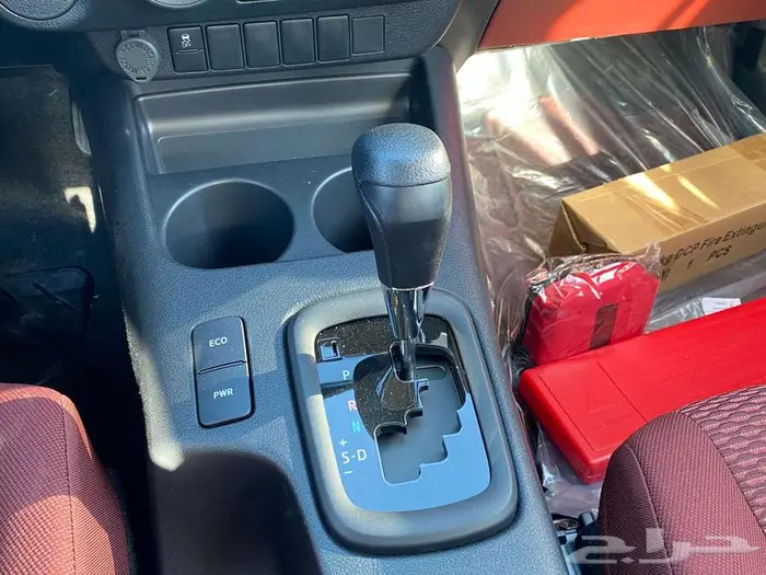 تويوتا هايلوكس فل كامل بنزين تماتيك 2025 كاش - اقساط 8