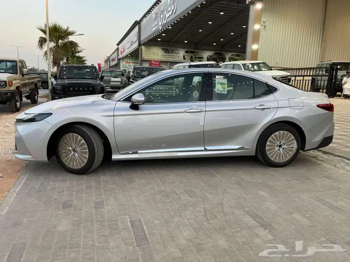 تويوتا كامري LE بنزين 2025 كاش واقساط 2