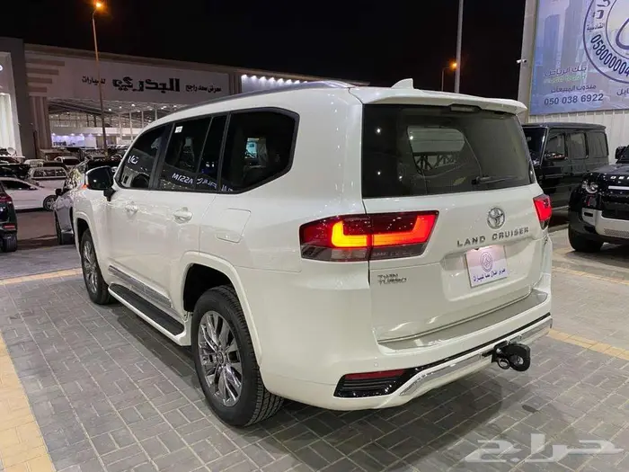 تويوتا جي اكس ار 4 2025 ابيض بنزين سعودي 18