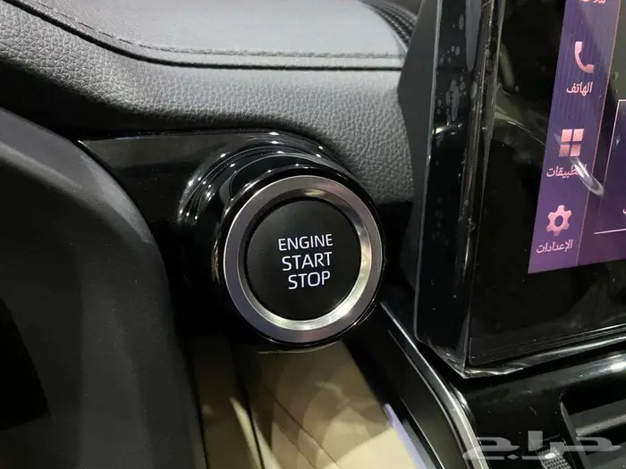 تويوتا جي اكس ار 4 2025 ابيض بنزين سعودي 37