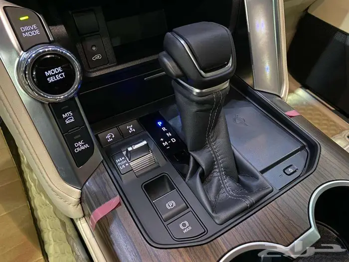 تويوتا جي اكس ار 4 2025 ابيض بنزين سعودي 29