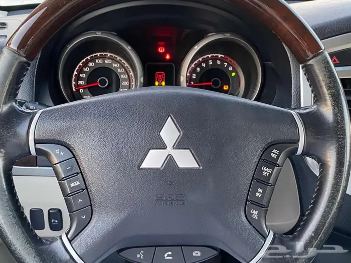 ميتسوبيشي باجيرو فل كامل 2017 14