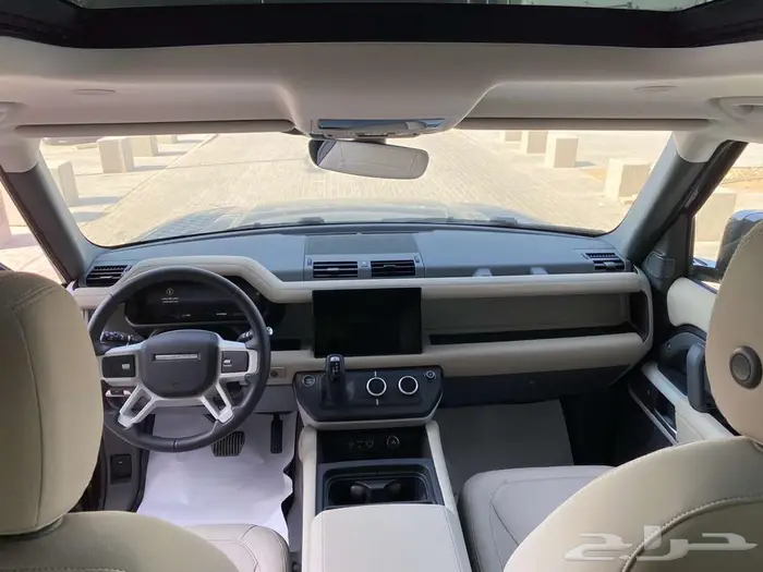 لاند روفر ديفندر 2024 SE 12