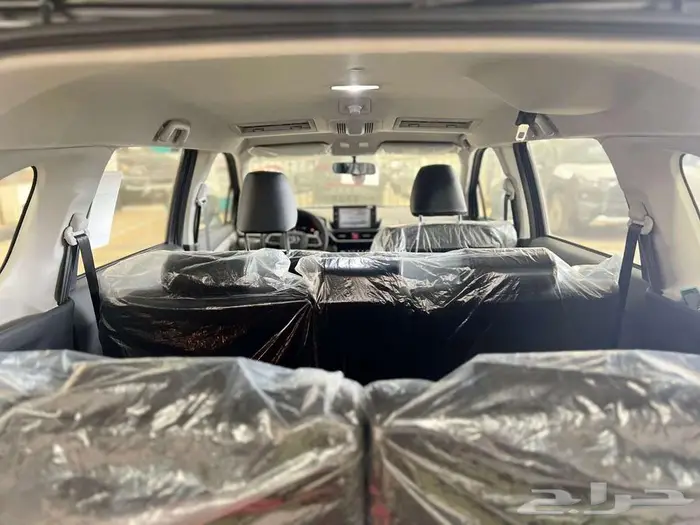 تويوتا فيلوز GLX بنزين تماتيك 2025 1