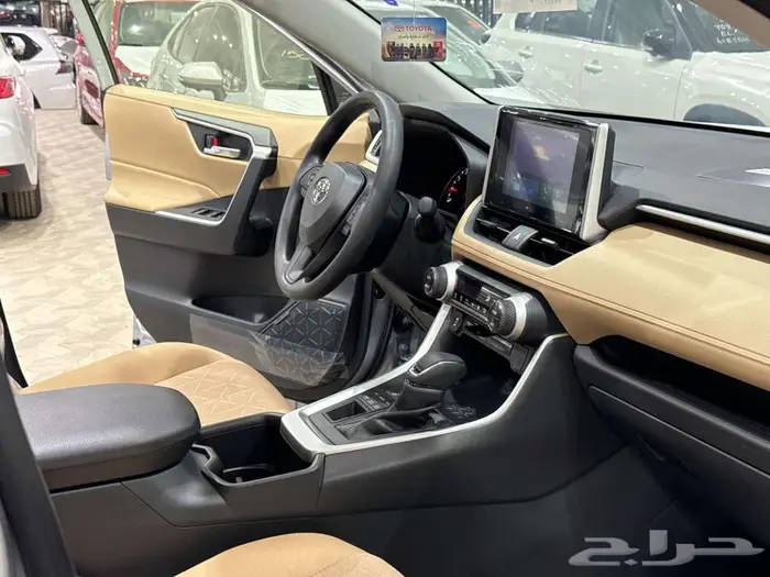 تويوتا رافور نص فل فتحة سقف فضي بنزين 2025 اقل سعر 7