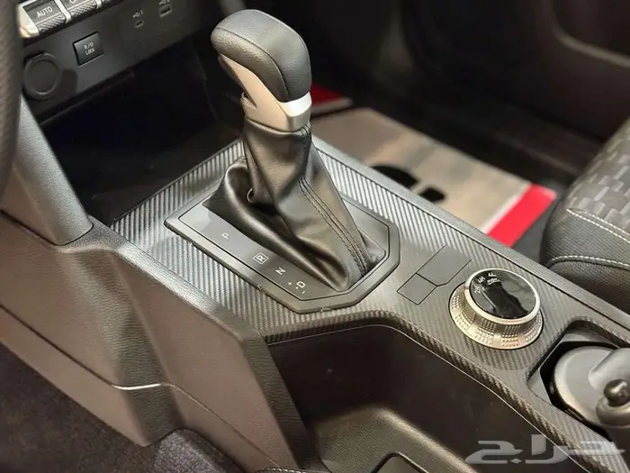 ميتسوبيشي L200 غمارتين دبل 2024 سيارة عملية بأداء مميز 7