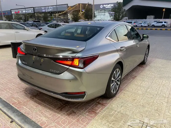 لكزس ( ES250 ) AA ستاندر 2025 بريمي 14