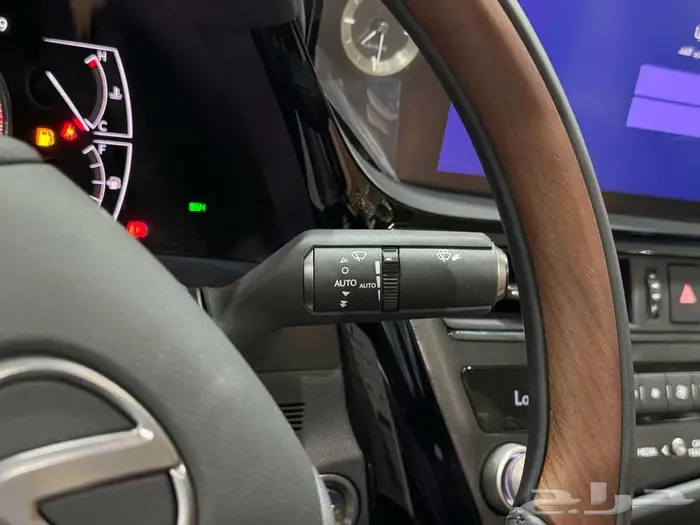 لكزس ES 350 سي سي ابيض بنزين 2025 اقل سعر كاش واقساط 9
