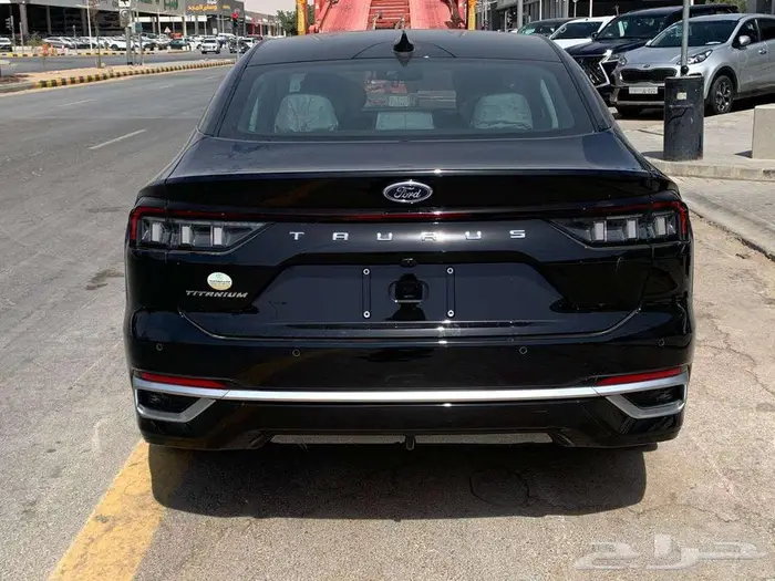 فورد توورس تيتانيوم موديل 2026 سعودي 5