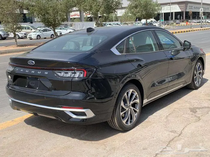 فورد توورس تيتانيوم موديل 2026 سعودي 3