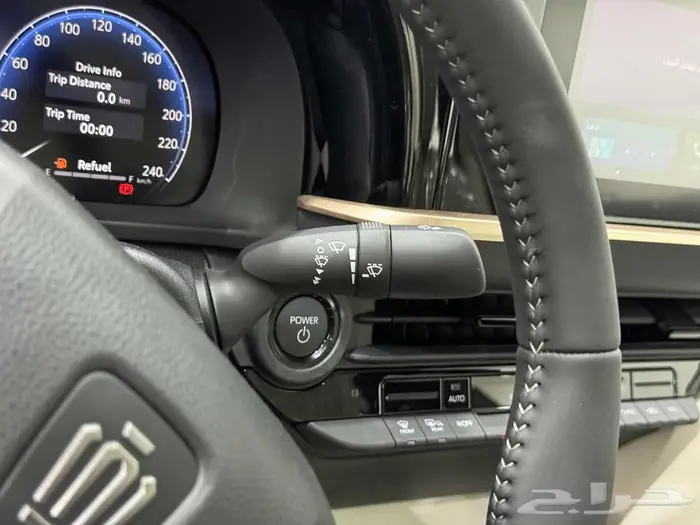 تويوتا كراون برستيج رصاصي هايبرد 2026 اقل سعر كاش واقساط 3