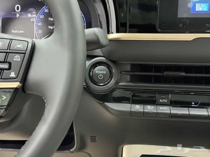 تويوتا كراون برستيج رصاصي هايبرد 2026 اقل سعر كاش واقساط 2