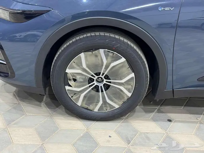 تويوتا كراون برستيج رصاصي هايبرد 2026 اقل سعر كاش واقساط 38