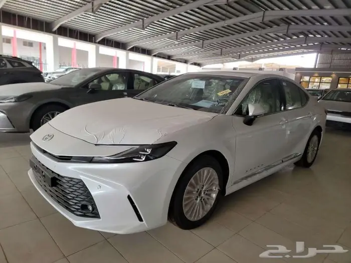 كامري LE 2025 بنزين 1