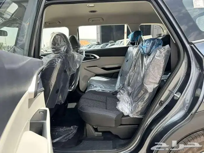 كيا كارينز ستندر 1.5 موديل 2025 شاشه وكاميرا 4