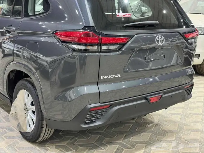 تويوتا اينوفا ستاندر رمادي بنزين 2026 اقل سعر كاش وبنوك 31