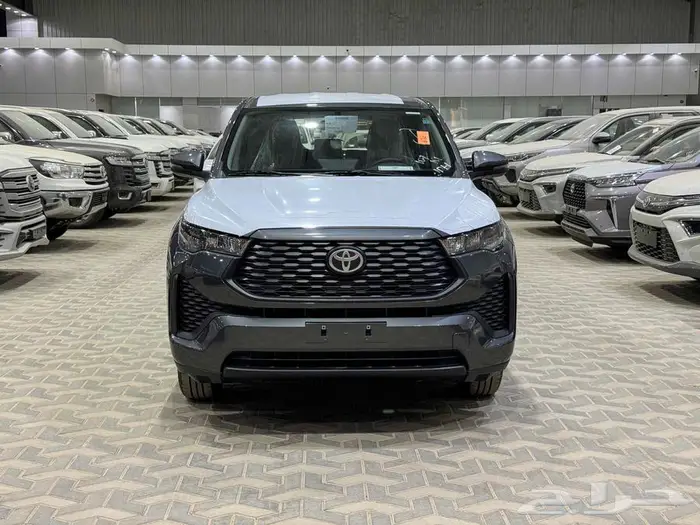 تويوتا اينوفا ستاندر رمادي بنزين 2026 اقل سعر كاش وبنوك 0