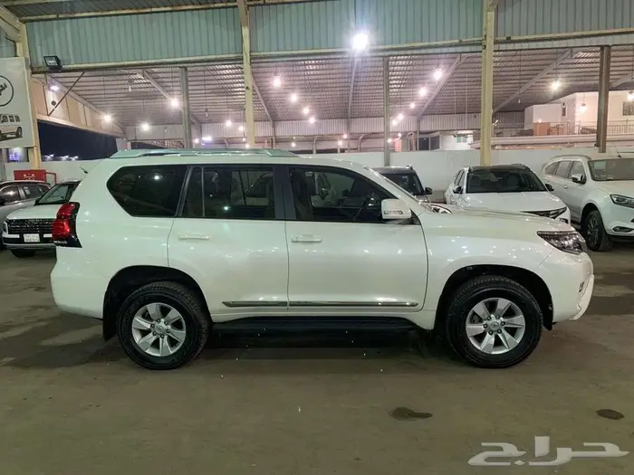 تويوتا برادو موديل 2023 ( 6 سلندر ) 4