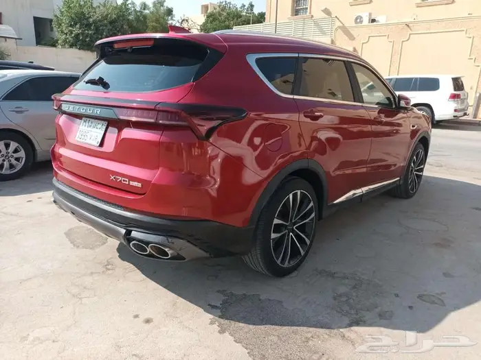 شيري جيتور X70 plas 2022 17