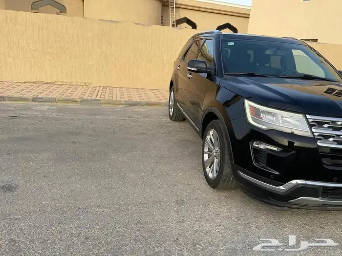 Ford-Explorer Limited 2019 4