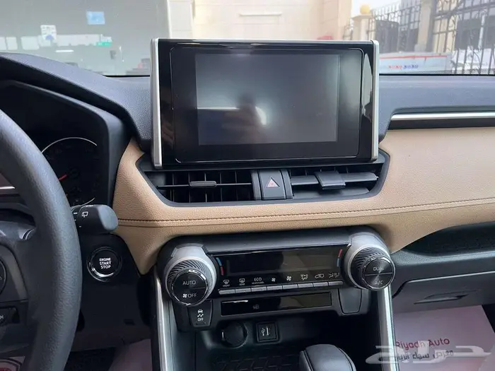 تويوتا راف فور XLE بنزين 2024 متاح اقساط و كاش 7