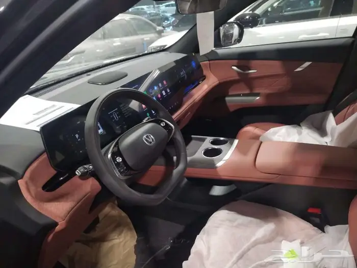 CS75 رويال لون رمادي 2026 3