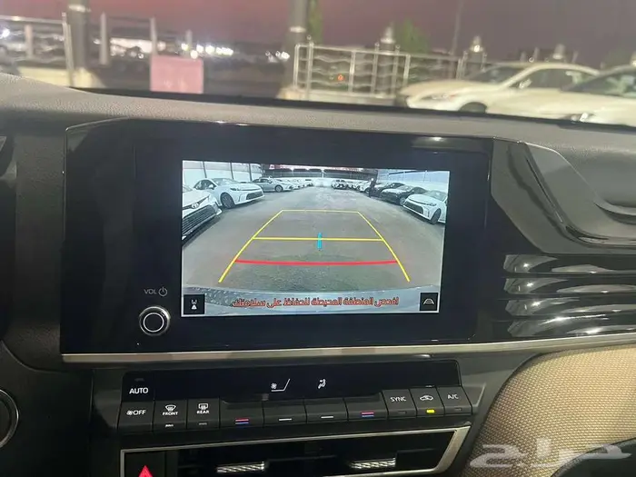 تويوتا كامرى LE بنزين موديل 2025 تيتانيوم 10