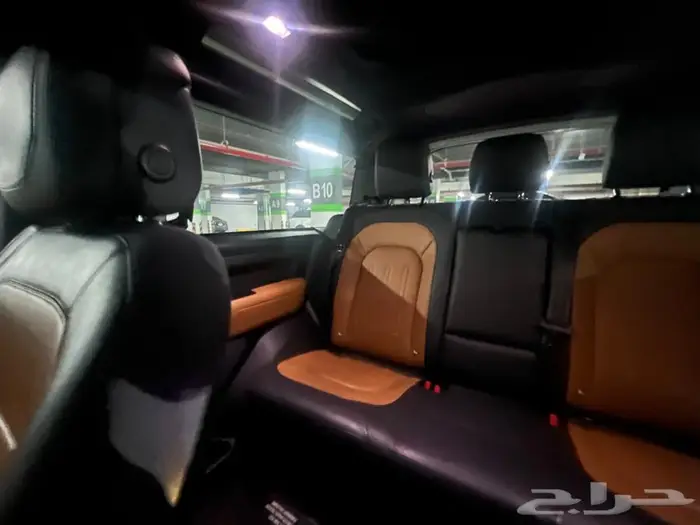 لاند روفر ديفندر X90 موديل 2022 9