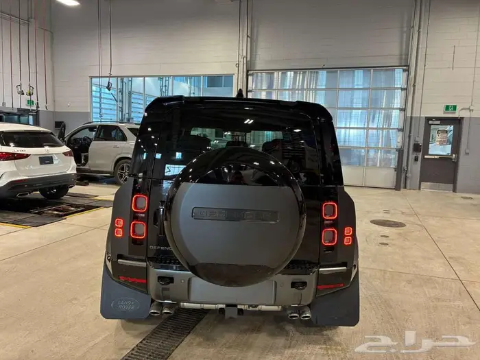 Defender V8 Carpathian Edition - 2025 - 5.700KM 5