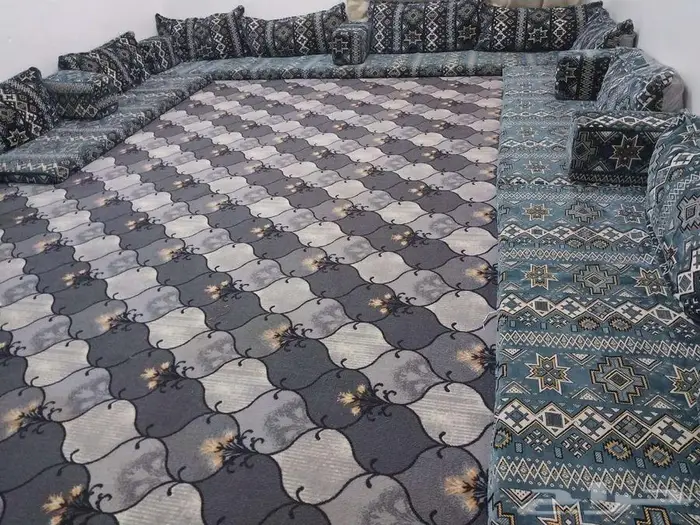 كنب ومجلس أرضي وسرير نفر ونص وسرير اطفال 1