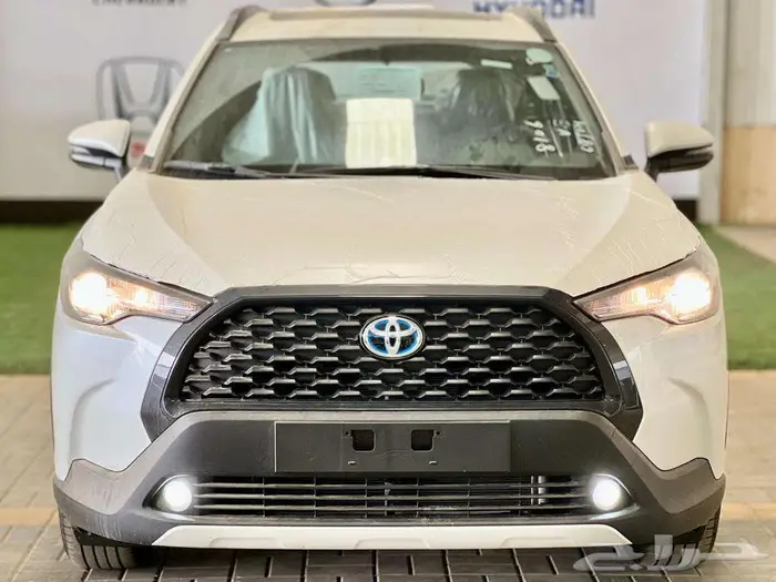 كورولا كروس ستاندر ونص فل 2025 15