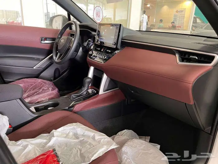 كورولا كروس ستاندر ونص فل 2025 22