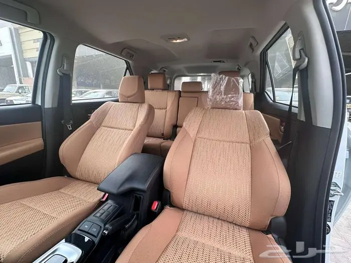 تويوتا فورتشينر GX2-بنزين دبل 2026 10