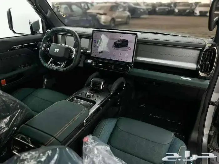 جيتور - تي 2 - لاكجري بلس - 2026 - اسود داخلي اخضر 12