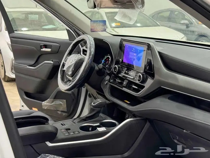 تويوتا هايلاندر دبل بلاك اديشن ابيض هايبرد 2025 اقل سعر 32