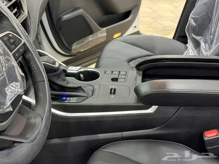 تويوتا هايلاندر دبل بلاك اديشن ابيض هايبرد 2025 اقل سعر 40