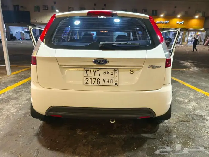 فورد فيجو 2015 نظيفه جدآ 4