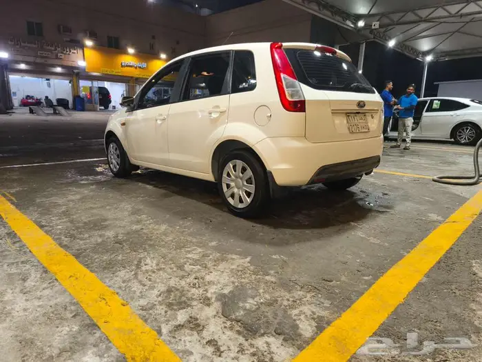 فورد فيجو 2015 نظيفه جدآ 14