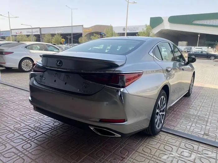 لكزس - ES350 CA - 2025 الساير كويتي جميع الالوان 38