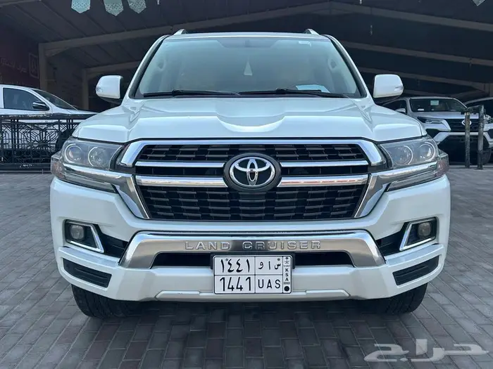 لاندكروزر GXR 2 PLUS موديل 2021 عداد 99 الف مواصفات خاصة 4