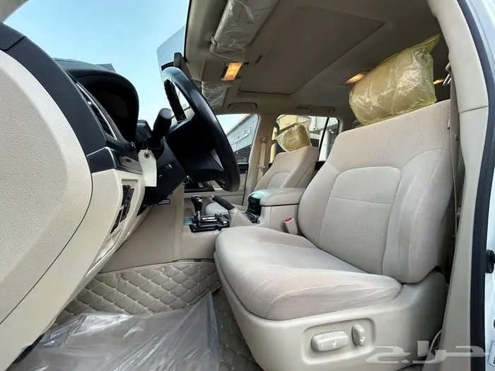 لاندكروزر GXR 2 PLUS موديل 2021 عداد 99 الف مواصفات خاصة 15